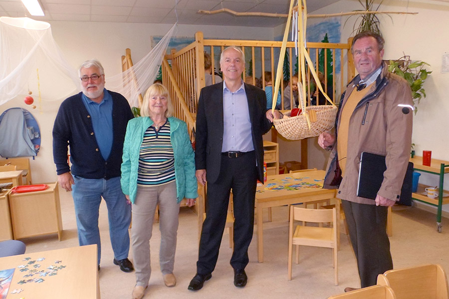 85 Kinder werden zur Zeit in der Kita Großenhausen „Die Wirbelwinde“ betreut. Diese Einrichtung wird ab September erweitert um den Anbau eines Erweiterungsbaus zur Betreuung der Kleinsten der Linsengerichter Gemeinde im Alter unter drei Jahren